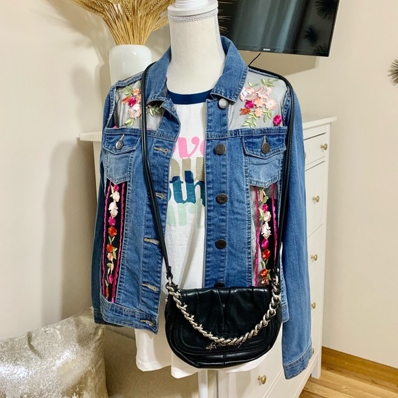 B. Makowsky cross body. - Picture 1 of 10